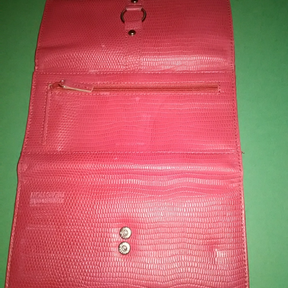 Kenneth Cole reaction